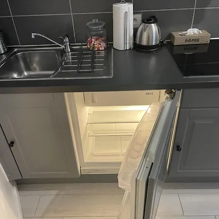 17 - Cosy & Modern